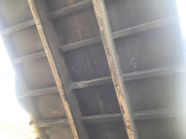 日野プロフィア深ダンプ（土砂禁ダンプ）大型（10t）[写真20]