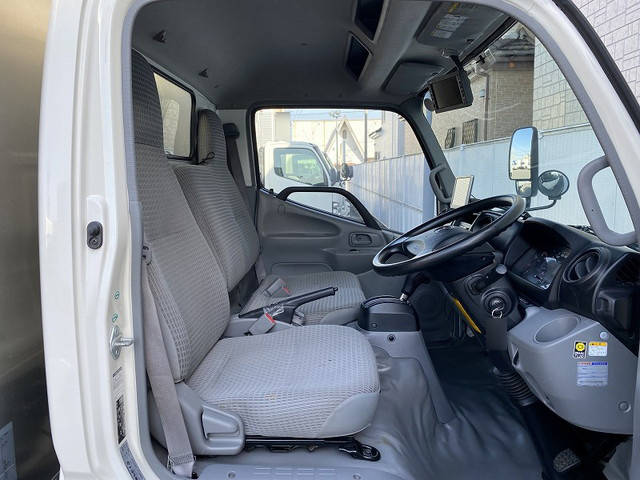 トヨタダイナアルミバン小型（2t・3t）[写真22]