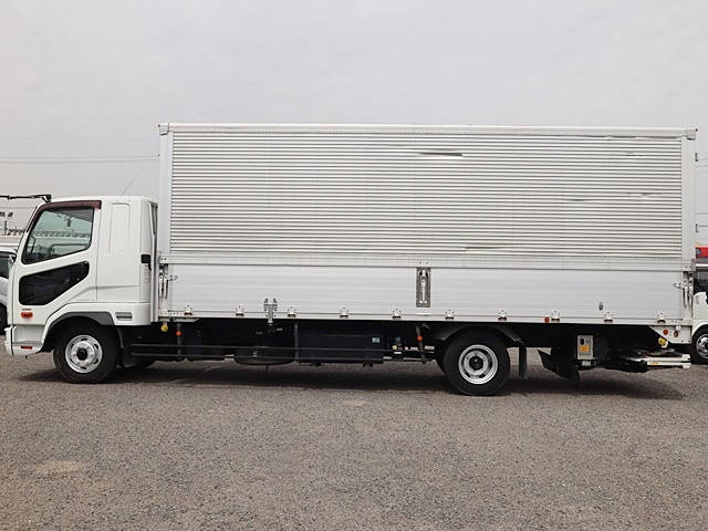 三菱ふそうファイターアルミウイング中型（4t）[写真10]