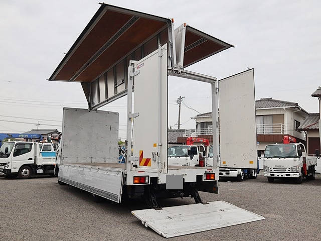 三菱ふそうファイターアルミウイング中型（4t）[写真02]