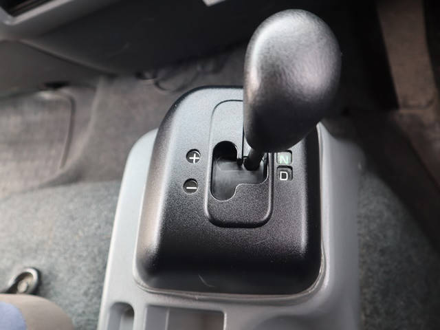 三菱ふそうファイターアルミウイング中型（4t）[写真35]