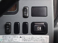 三菱ふそうファイターアルミウイング中型（4t）[写真37]