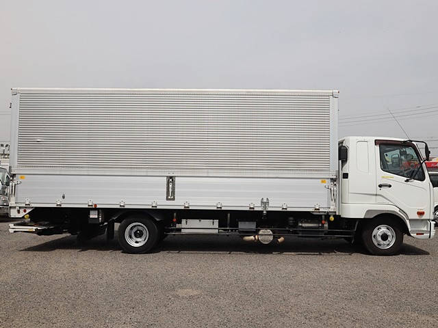 三菱ふそうファイターアルミウイング中型（4t）[写真09]