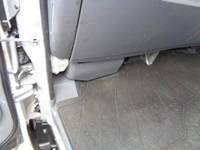 三菱ふそうキャンター平ボディ小型（2t・3t）[写真10]