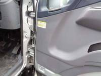 三菱ふそうキャンター平ボディ小型（2t・3t）[写真14]