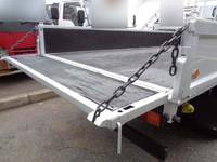 三菱ふそうキャンター平ボディ小型（2t・3t）[写真08]