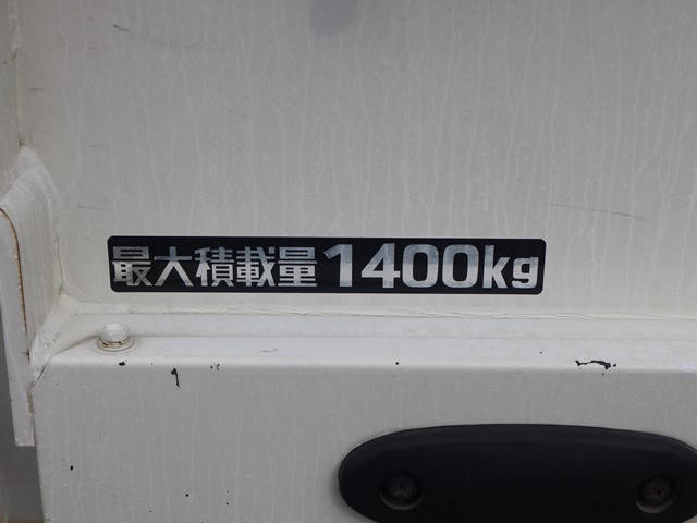 トヨタトヨエース平ボディ小型（2t・3t）[写真18]