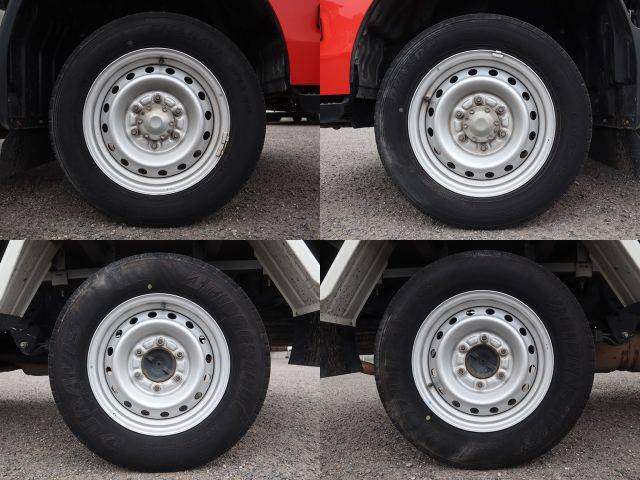 トヨタトヨエース平ボディ小型（2t・3t）[写真23]