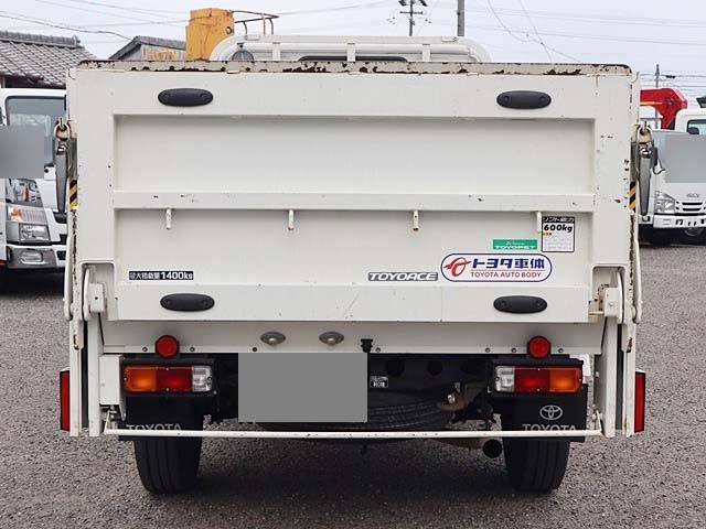 トヨタトヨエース平ボディ小型（2t・3t）[写真05]