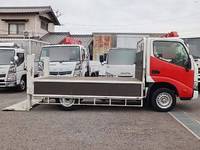 トヨタトヨエース平ボディ小型（2t・3t）[写真09]