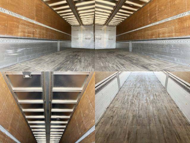 UDトラックスクオンアルミウイング大型（10t）[写真13]