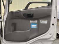 UDトラックスクオンアルミウイング大型（10t）[写真27]