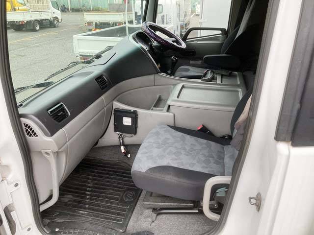 UDトラックスクオンアルミウイング大型（10t）[写真30]