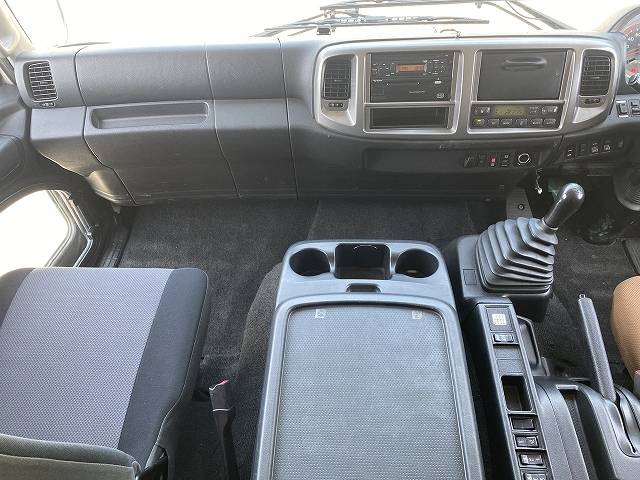 日野レンジャーアルミウイング中型（4t）[写真37]