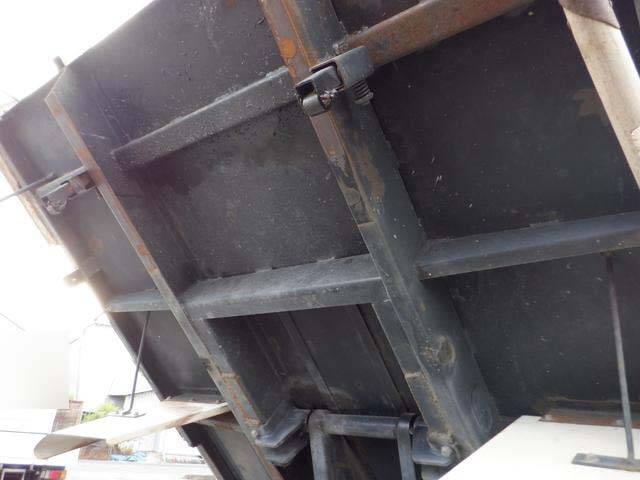 いすゞエルフダンプ・クレーン付小型（2t・3t）[写真17]