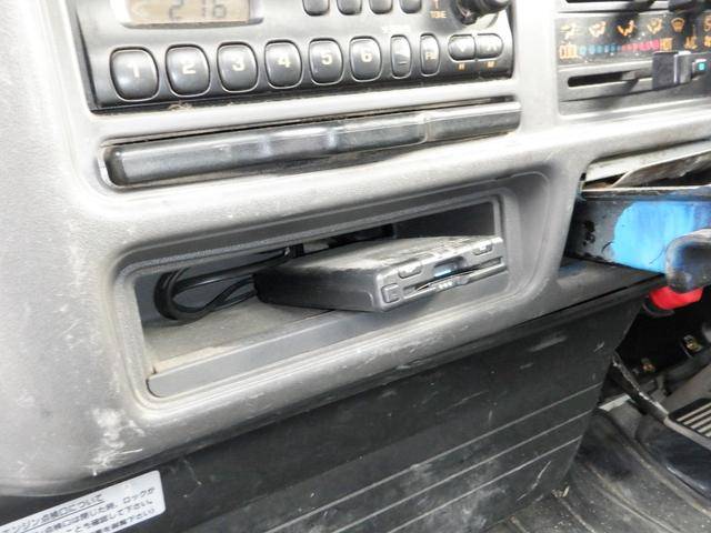 いすゞエルフダンプ・クレーン付小型（2t・3t）[写真30]