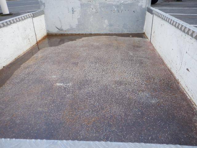 いすゞエルフダンプ・クレーン付小型（2t・3t）[写真07]