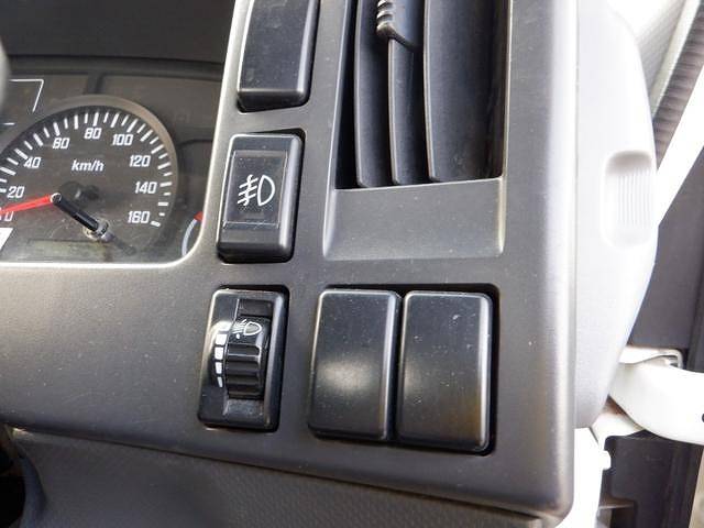 いすゞエルフアルミブロック小型（2t・3t）[写真35]