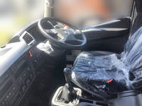 三菱ふそうファイターセルフクレーン4段中型（4t）[写真25]