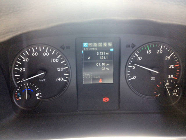 三菱ふそうファイターセルフクレーン4段中型（4t）[写真31]