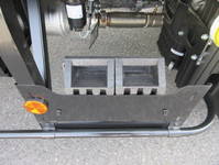 三菱ふそうキャンターアルミウイング小型（2t・3t）[写真33]