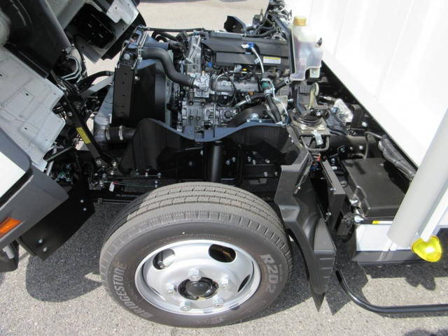 三菱ふそうキャンターアルミウイング小型（2t・3t）[写真39]