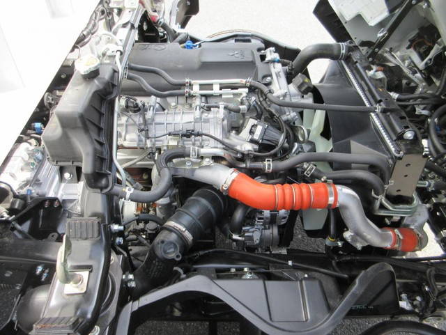 三菱ふそうキャンターアルミウイング小型（2t・3t）[写真40]