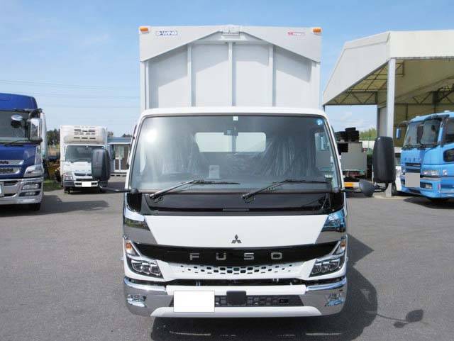 三菱ふそうキャンターアルミウイング小型（2t・3t）[写真05]