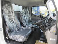 三菱ふそうキャンターアルミウイング小型（2t・3t）[写真07]