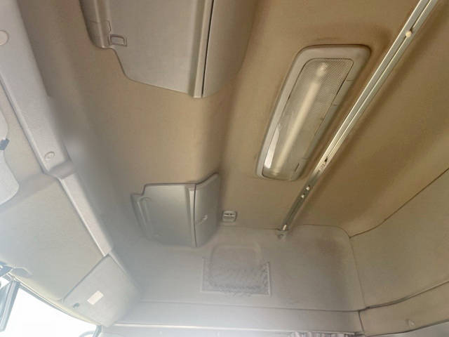 日野プロフィアアルミウイング大型（10t）[写真31]