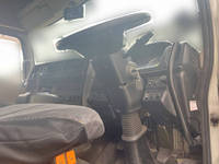 日野プロフィアアルミウイング大型（10t）[写真34]