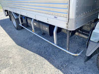 三菱ふそうキャンターアルミバン小型（2t・3t）[写真20]