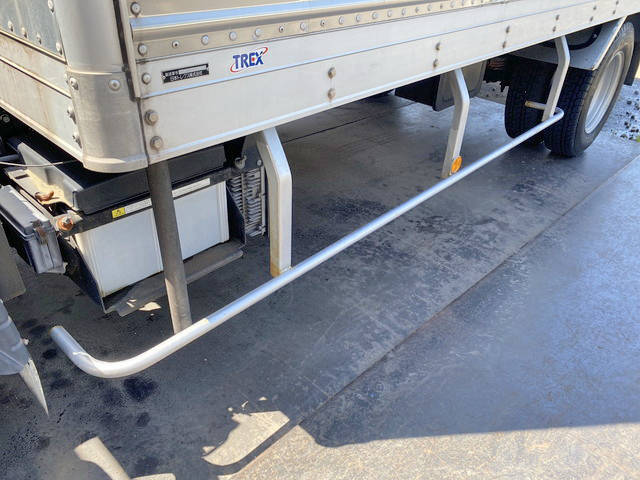 三菱ふそうキャンターアルミバン小型（2t・3t）[写真21]