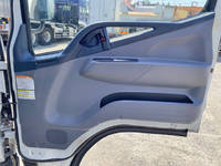 三菱ふそうキャンターアルミバン小型（2t・3t）[写真30]