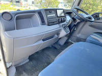 三菱ふそうキャンターアルミバン小型（2t・3t）[写真31]