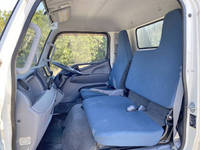 三菱ふそうキャンターアルミバン小型（2t・3t）[写真32]