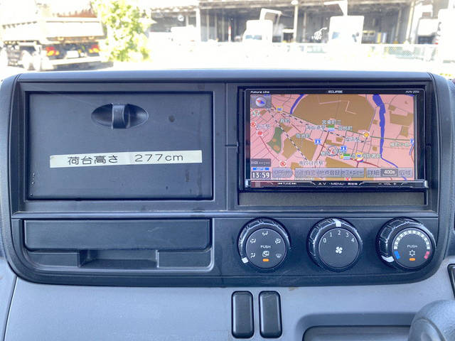 三菱ふそうキャンターアルミバン小型（2t・3t）[写真36]