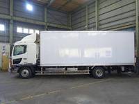 日野レンジャーパネルバン中型（4t）[写真05]