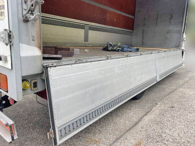 日野レンジャーアルミウイング増トン（6t・8t）[写真14]