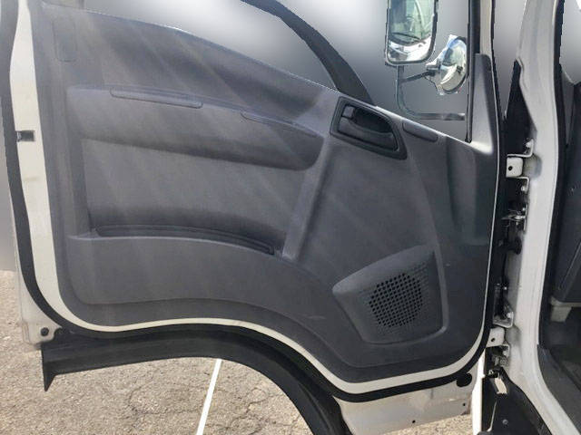 いすゞエルフアルミウイング小型（2t・3t）[写真27]