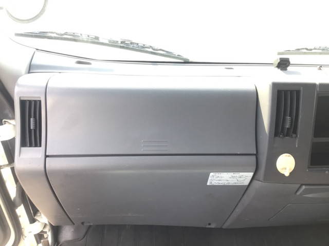 いすゞエルフアルミウイング小型（2t・3t）[写真34]