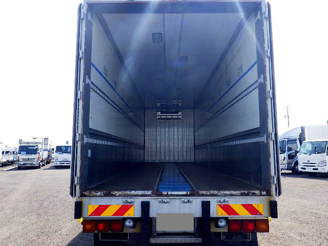 日野プロフィア冷蔵冷凍ウイング大型（10t）[写真02]