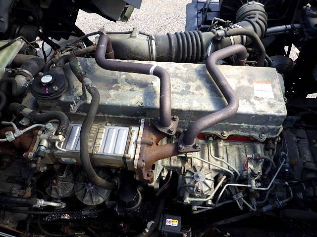 日野プロフィア冷蔵冷凍ウイング大型（10t）[写真27]