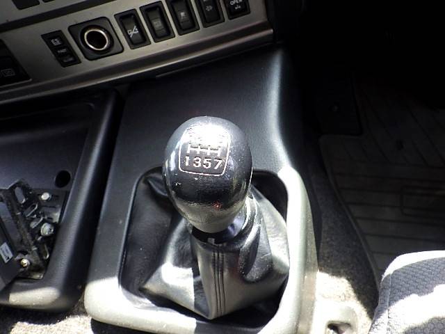 日野プロフィア冷蔵冷凍ウイング大型（10t）[写真40]