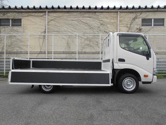 トヨタダイナ平ボディ小型（2t・3t）[写真08]