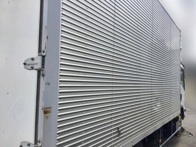 いすゞエルフアルミバン小型（2t・3t）[写真04]