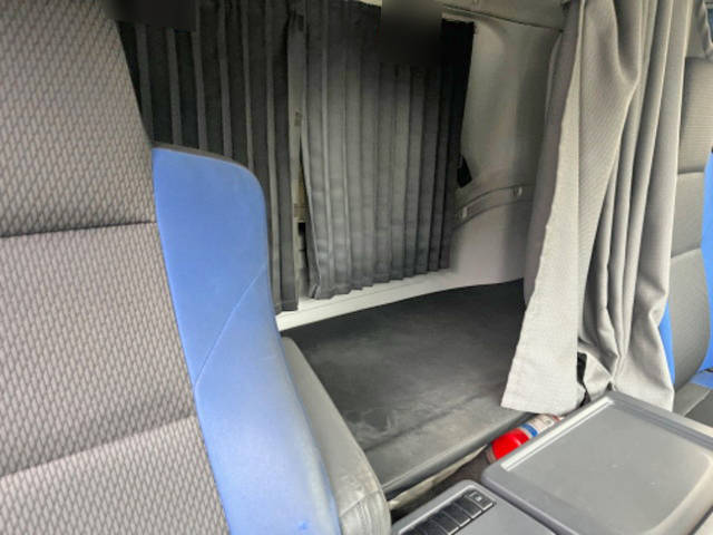 いすゞギガアルミウイング大型（10t）[写真33]