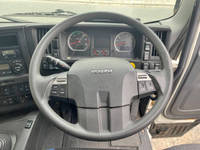 いすゞギガアルミウイング大型（10t）[写真37]