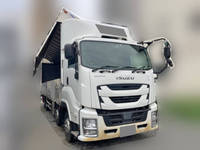 いすゞギガアルミウイング大型（10t）[写真06]