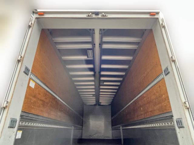 いすゞギガアルミウイング大型（10t）[写真08]